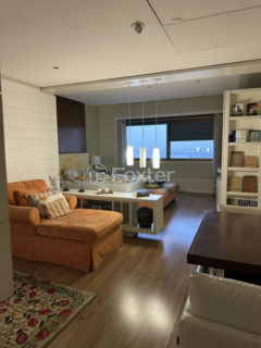 Image 10 - 1013357