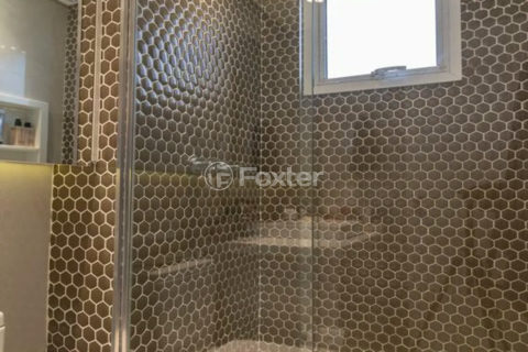 Image 19 - 1013428