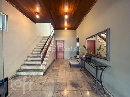 Image 33 - 1013448
