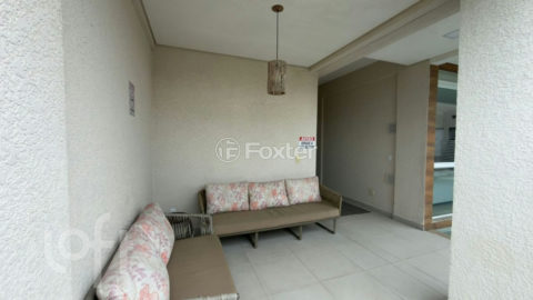 Image 37 - 1013641