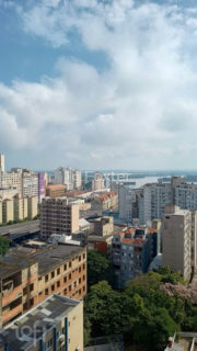 Image 22 - 1013688