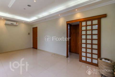 Image 32 - 1013739