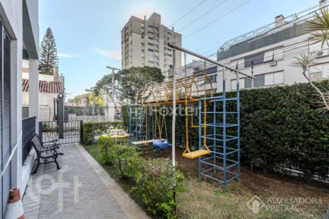Image 38 - 1013761