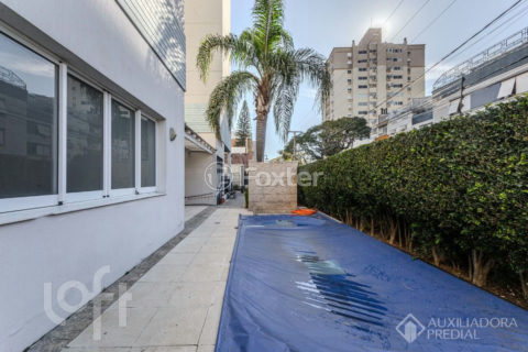 Image 39 - 1013761