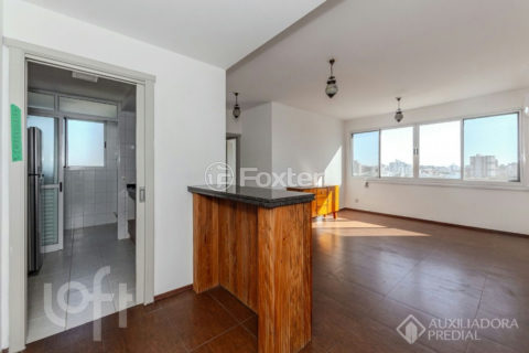 Image 4 - 1013761