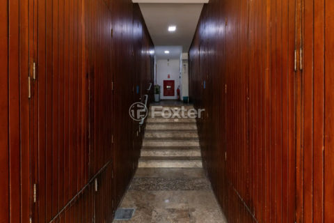 Image 17 - 1013813