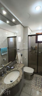 Image 4 - 1013839