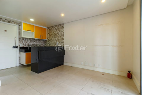Image 4 - 1013866
