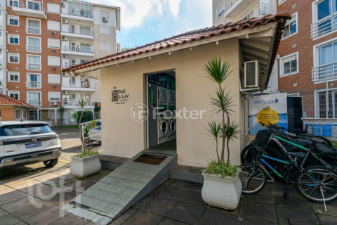Image 21 - 1013900