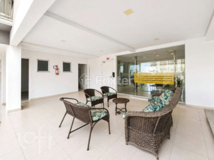 Image 37 - 1013907