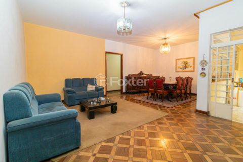Image 1 - 1013984
