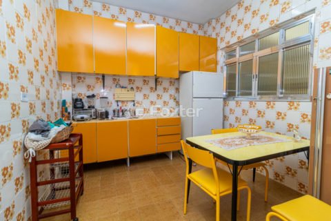Image 22 - 1013984