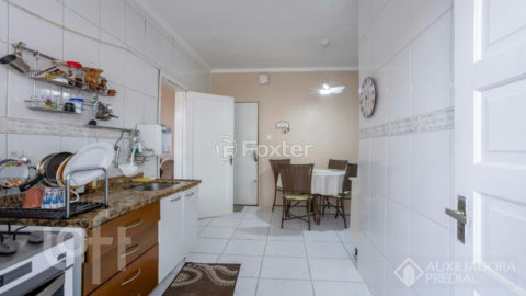 Image 4 - 1013987