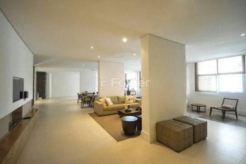 Image 37 - 1014153