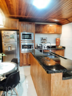Image 10 - 1014155