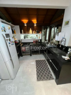 Image 28 - 1014157