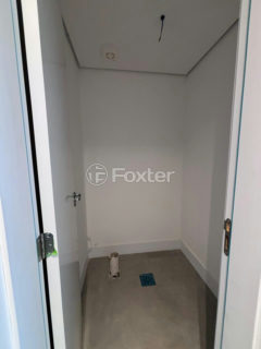 Image 31 - 1014210