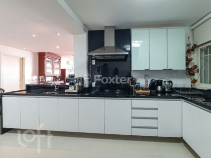 Image 21 - 1014280