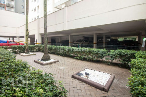 Image 35 - 1014389