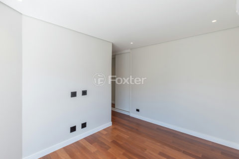 Image 37 - 1014394