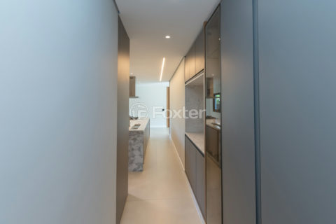 Image 23 - 1014394