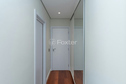 Image 40 - 1014394