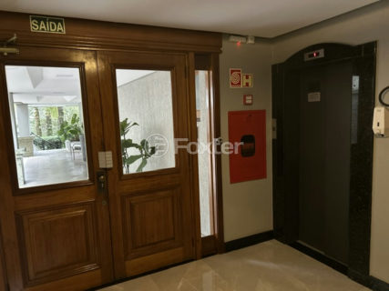 Image 9 - 1014483