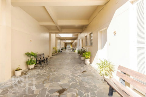 Image 19 - 1014581