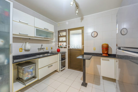 Image 22 - 1014642