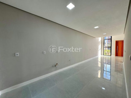 Image 7 - 1014690