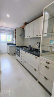 Image 10 - 1014746