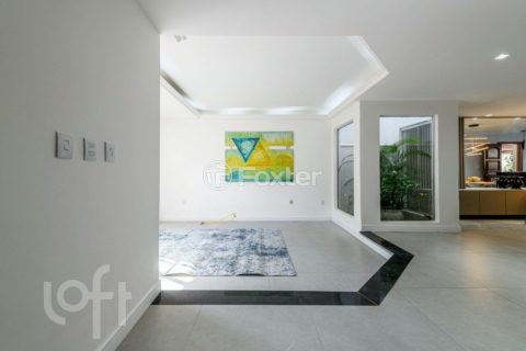 Image 30 - 1014776
