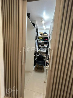 Image 24 - 1014907