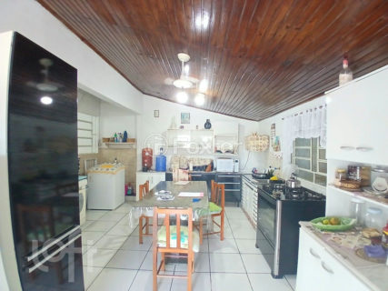 Image 10 - 1015017