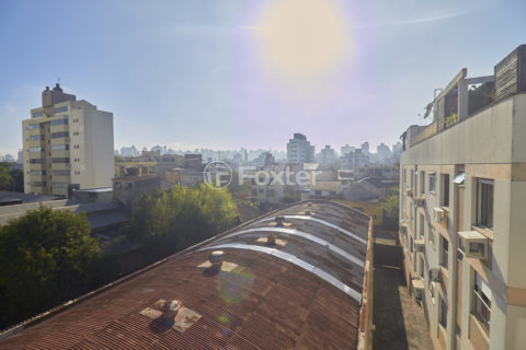 Image 2 - 1015033