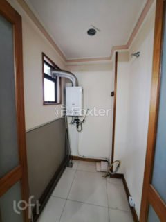 Image 40 - 1015036