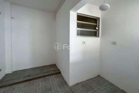 Image 23 - 1015044