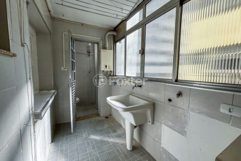 Image 22 - 1015044