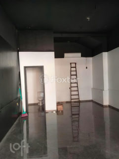 Image 39 - 1015057