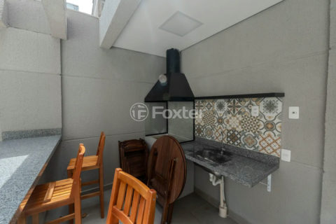 Image 42 - 1015110