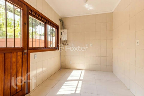 Image 34 - 1015116