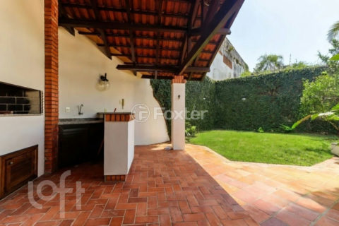 Image 38 - 1015116