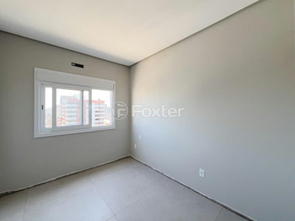 Image 4 - 1015136