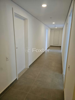 Image 4 - 1015148