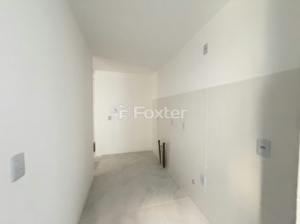 Image 38 - 1015164