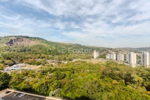 Image 10 - 1015193