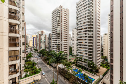 Image 24 - 1015198