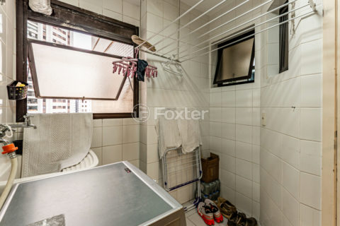 Image 36 - 1015198