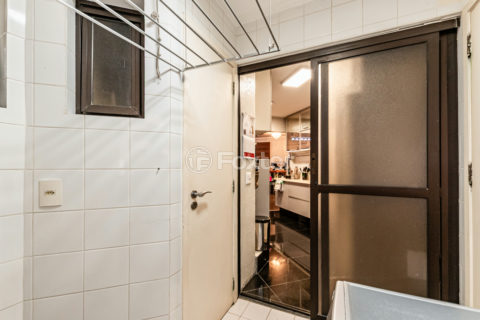 Image 35 - 1015198
