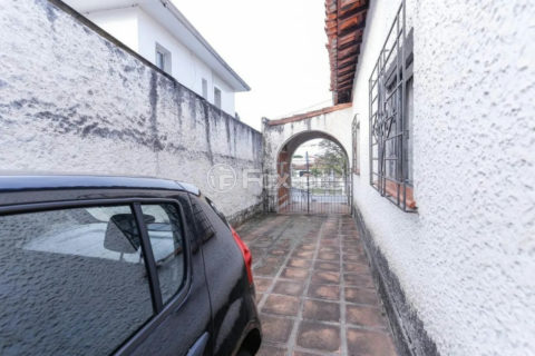 Image 26 - 1015204